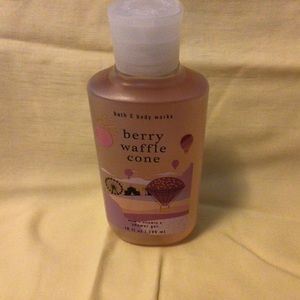 Bath and Body Works Berry Waffle Cone